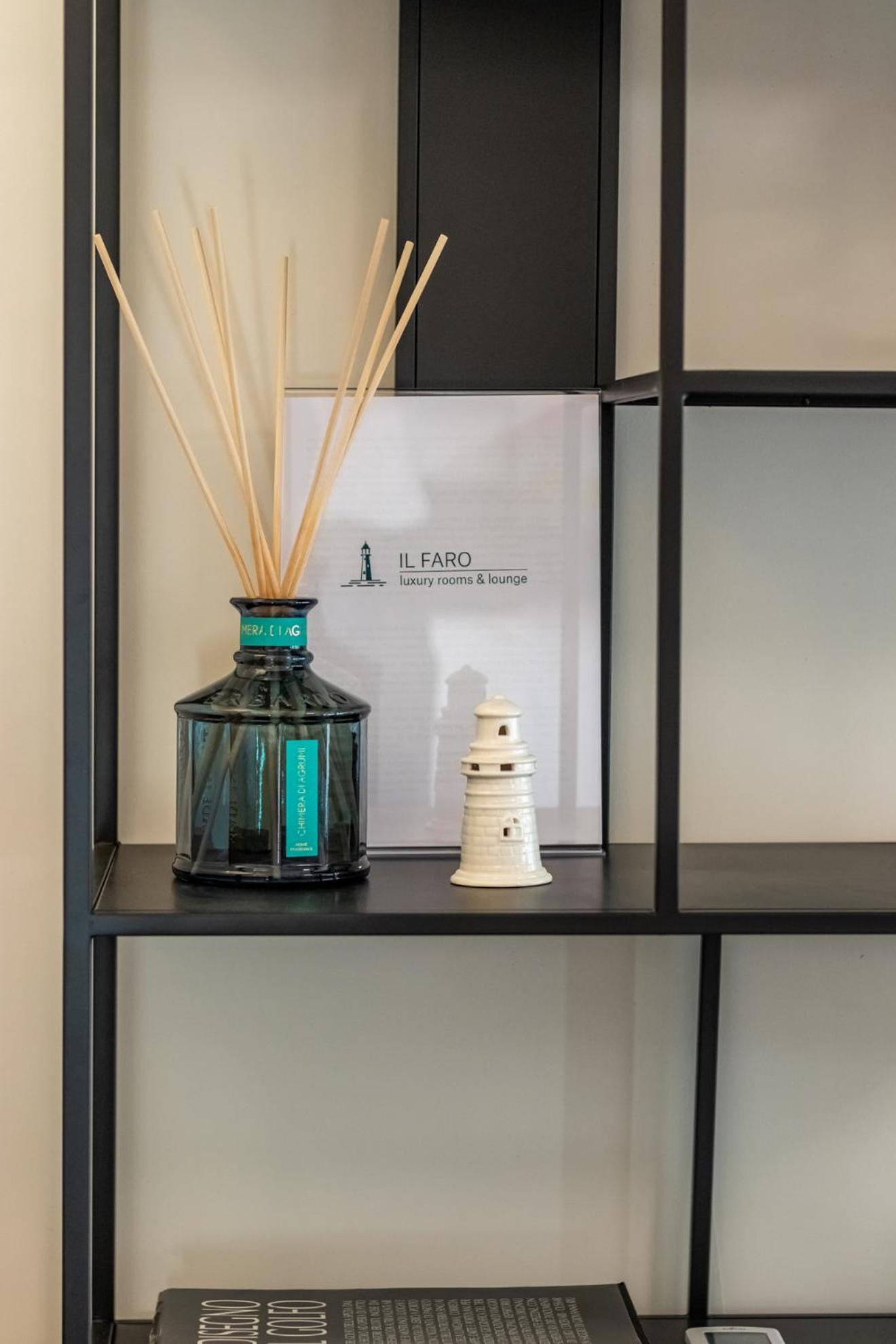 Il Faro Luxury Rooms & Lounge ลาสเปเซีย ภายนอก รูปภาพ
