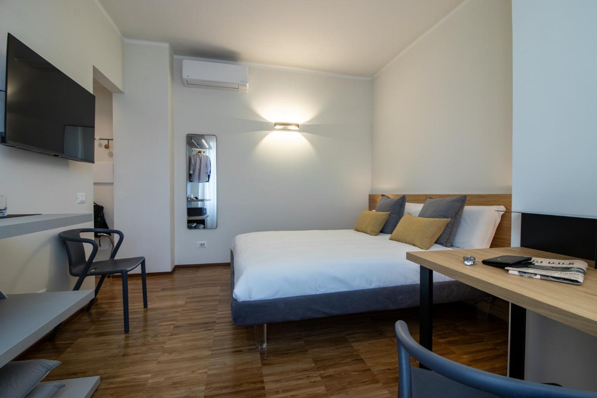 Il Faro Luxury Rooms & Lounge ลาสเปเซีย ภายนอก รูปภาพ